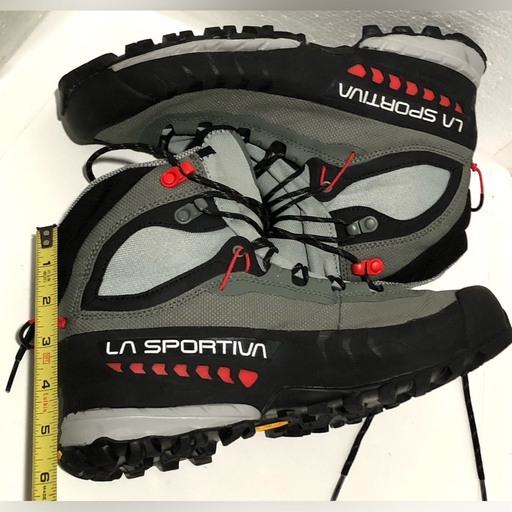 La Sportiva Gray and Black Athletic Shoes - Picture 9 of 10